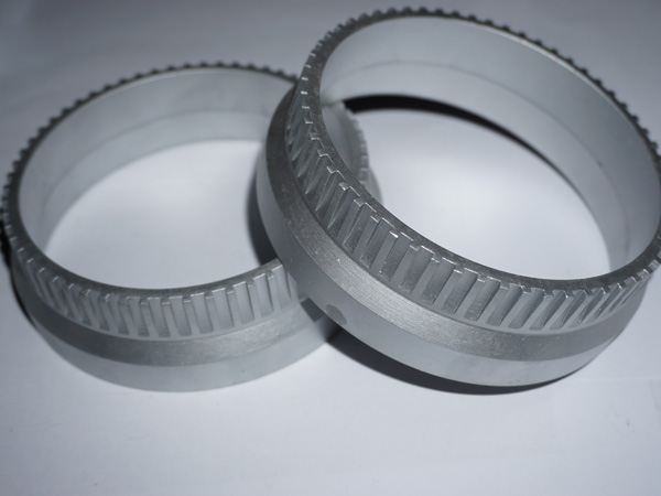 �h(hu��n)���_���_